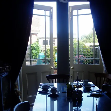 The Villa In Robin Hoods Bay Guest house