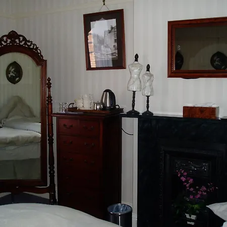 The In Robin Hoods Bay 4*