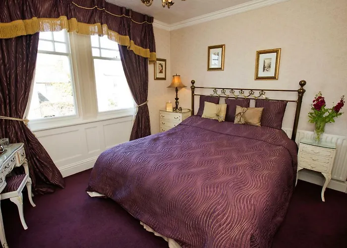 Guest house The Villa In Robin Hoods Bay 4*