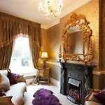 The In Robin Hoods Bay 4*